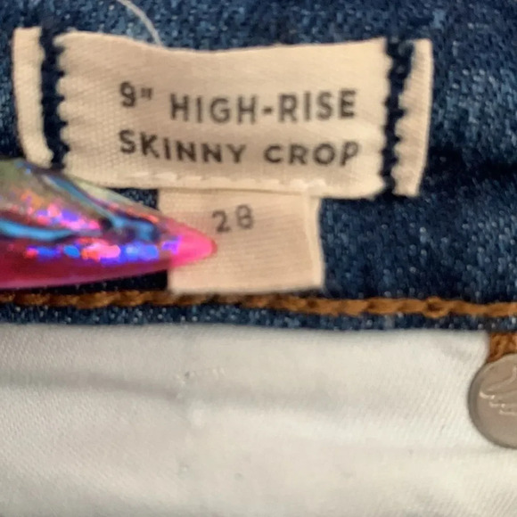Madewell 9” High Rise Skinny Crop Distressed Jeans in Bruce - Picture 5 of 6